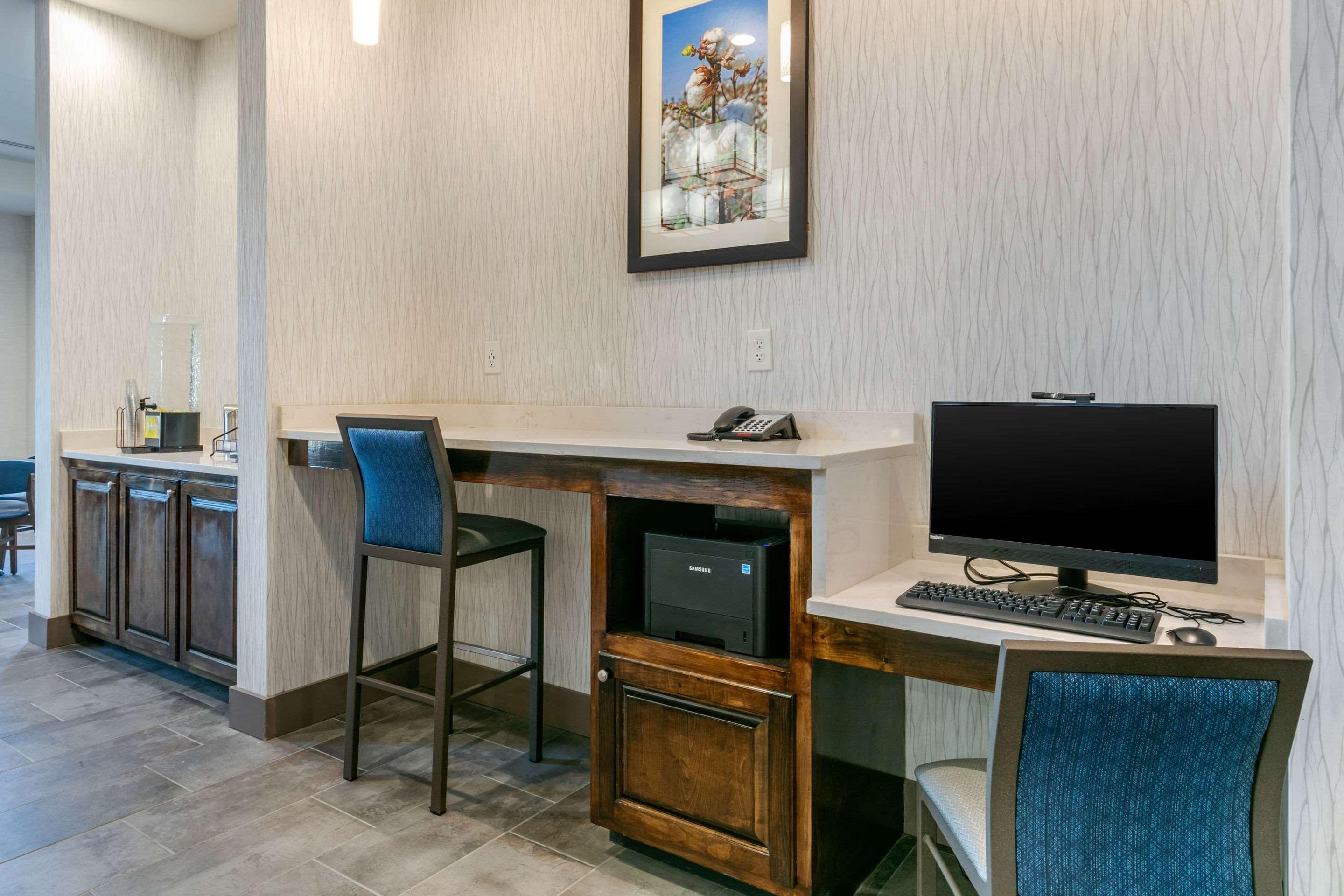 Comfort Suites North Tupelo Exterior photo